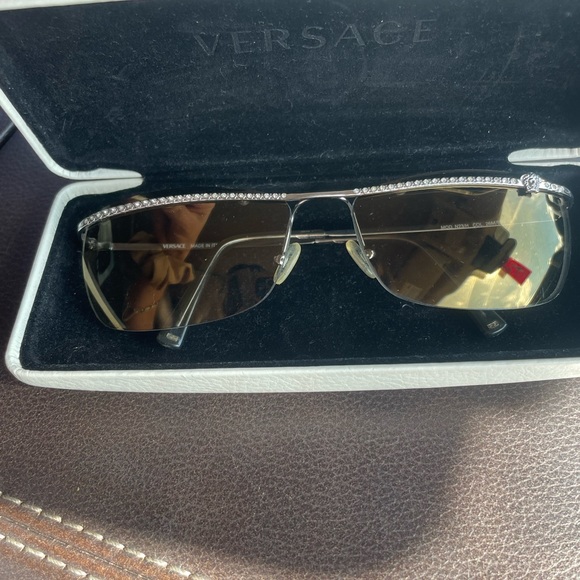 Versace womens Sunglasses No- Gray with Silver Accents - Picture 4 of 8